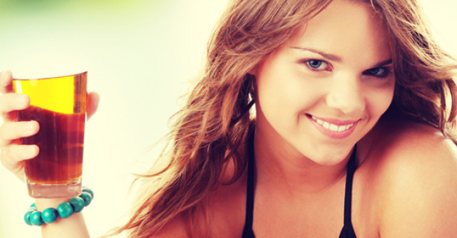 10 Ceaiuri de SLABIRE de incercat in aceasta primavara