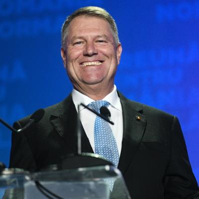 Soții Iohannis, somați de ANAF să predea cheile imobilului din Sibiu și să restituie banii din chirii