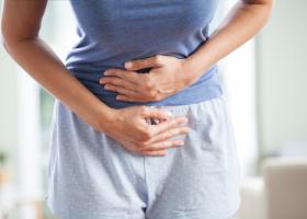 Alimentul banal pe care îl mănânci vara și care îți poate umfla abdomenul fără să îți dai seama