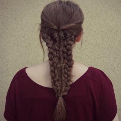 Foto: Cum sa faci o coafura eleganta in cinci minute?