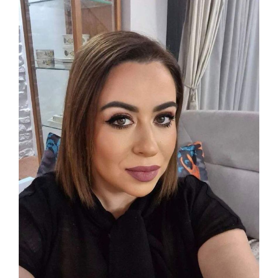 Oana Roman își vinde vila și caută să se mute într-o locuință mai mică. Cât costă să locuiești în casa Oanei Roman?