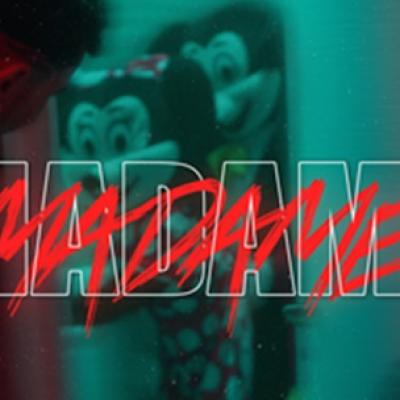 Gata de distracție cu AOUR - MADAME