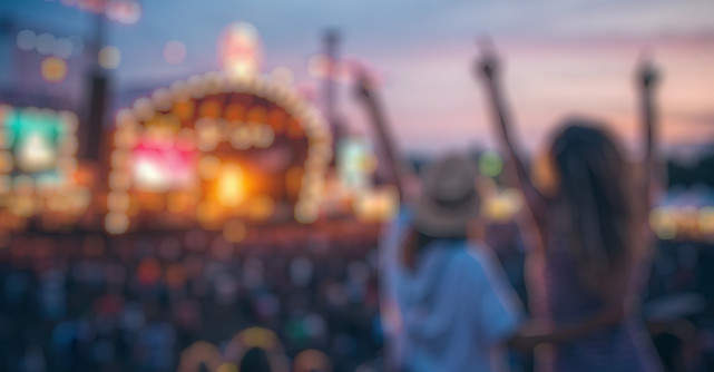 Emoții puternice la Beach, Please! – Shift și Șatra B.E.N.Z au adus un omagiu lui Nosfe la 3 ani de la plecarea sa