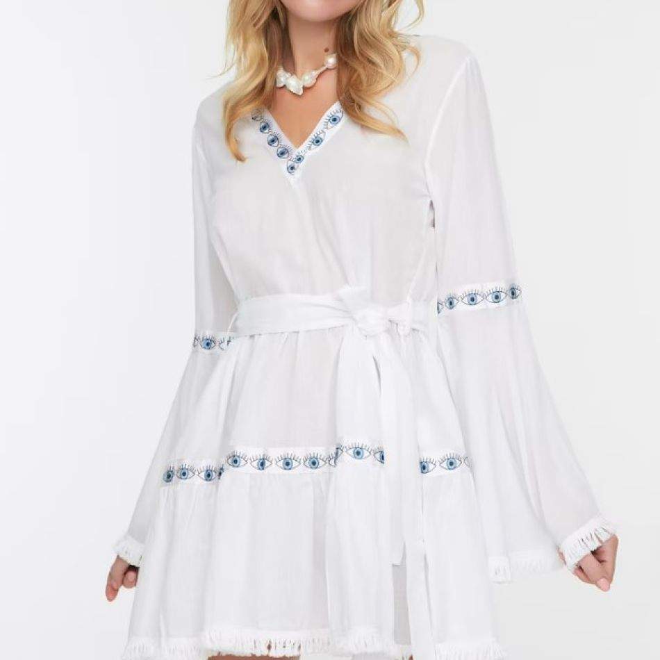 Haine de plajă: Mini-ghid complet cu recomandări de chimono, kaftan, pantaloni și rochii de plajă pentru sezonul estival