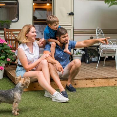 Ce înveți când te muți dintr-un apartament într-o casă la curte