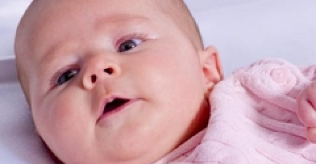 Are doar 2 saptamani, dar parintii o trimit la scoala