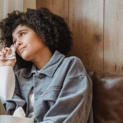 De ce e bine să plângem din când în când? Beneficiile ascunse ale plânsului