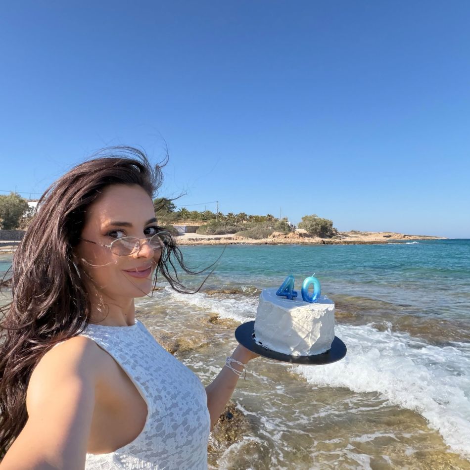 Ramona Păun este însărcinată la 40 de ani. Prezentatoarea și soțul ei, Cosmin Mihăiță, vor deveni părinți pentru prima dată