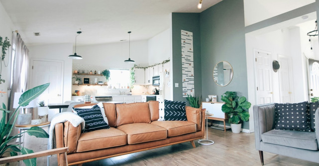 Top 4 lustre de living asortate cu toamna