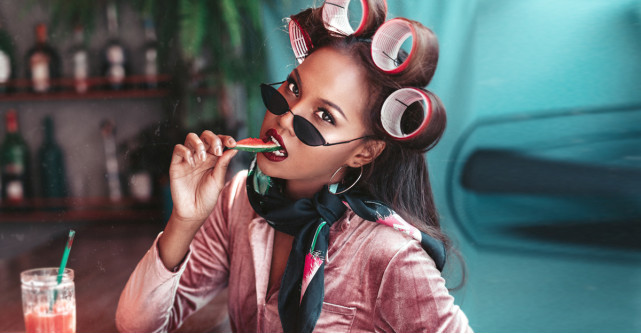 De ce să îți ondulezi părul cu bigudiuri și nu cu ondulatorul de păr