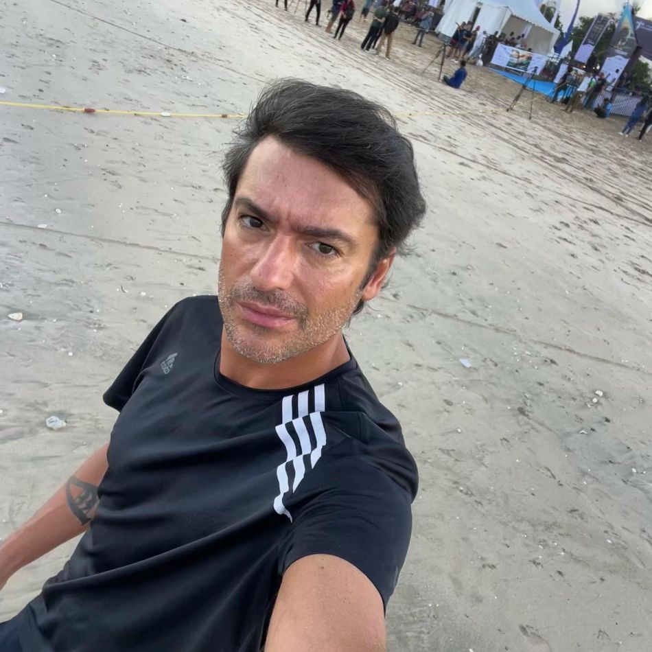 Radu Vâlcan, ținta criticilor din online, din cauza hainelor pe care le poartă: Adela te găsește foarte atractiv, maimuțărit așa