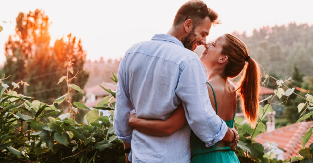 5 semne ca tu il placi mai mult decat te place el