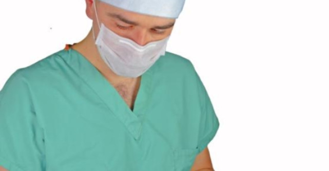 Si barbatilor le pot creste sanii!