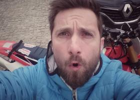 Dani Oțil a trecut prin momente teribile. Prezentatorul tv a fost bătut de o gașcă de băieți până la sânge