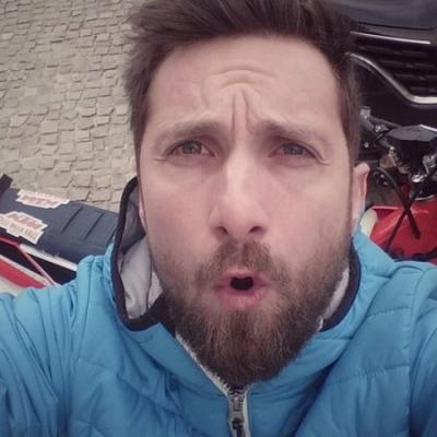 Dani Oțil a trecut prin momente teribile. Prezentatorul tv a fost bătut de o gașcă de băieți până la sânge