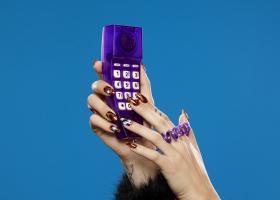 Trend alert ]n manichiură: Atitudinea anilor ’90 cu noua colecție de toamnă 2025: What’s Your Mani-tude?