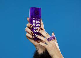 Trend alert ]n manichiură: Atitudinea anilor ’90 cu noua colecție de toamnă 2025: What’s Your Mani-tude?