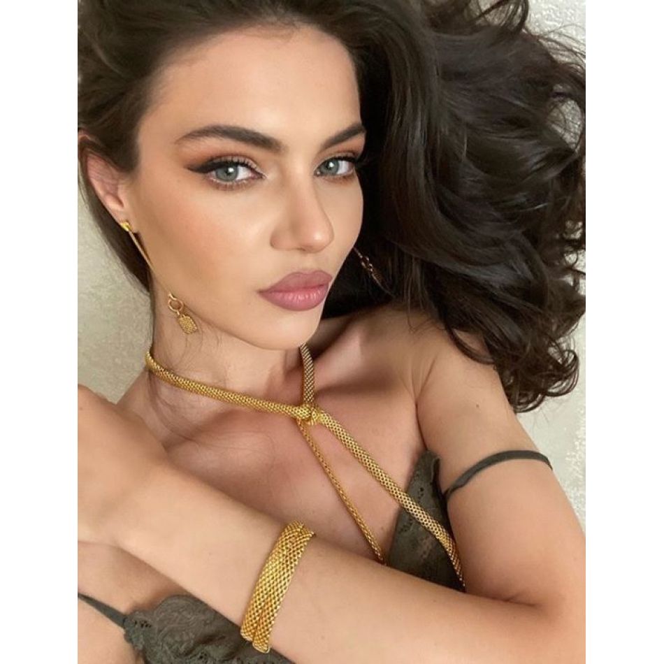 Cum a devenit faimoasă Cristina ICH? Bărbatul celebru care a ajutat-o să devină vedetă este cunoscut și peste hotare!