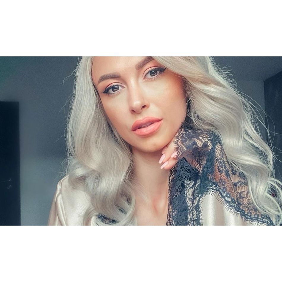 Andreea Bălan, fericită de ziua ei, în brațele lui Victor Cornea. Primele fotografii împreună