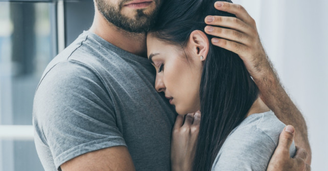 De ce esti nefericita in relatie: 3 cazuri in care te pui singura in aceasta situatie!