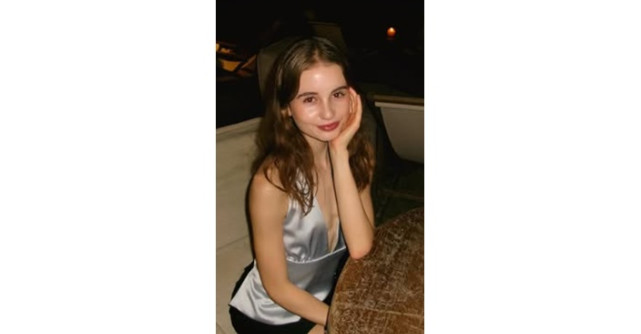 Irina Columbeanu a strălucit pe podiumul de modă. De ce tatăl ei, Irinel, nu a fost invitat:  Este un loc special...