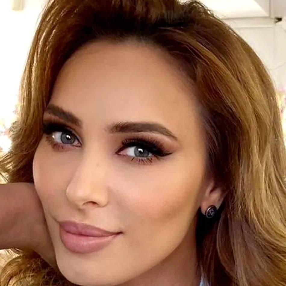 Iulia Vântur și Salman Khan, surprinși din nou împreună! Românca a participat la un eveniment important din familia starului