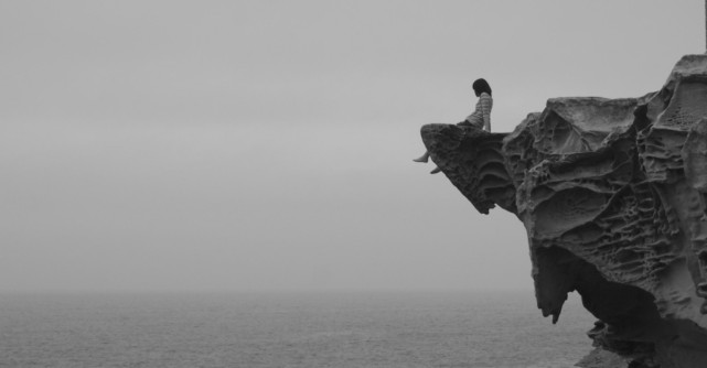 Ii esti datoare inimii tale sa inveti sa iubesti singuratatea