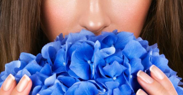 Salonul de ACASA: 7 Tratamente BIO INTENSIVE pe care le poti incerca singura