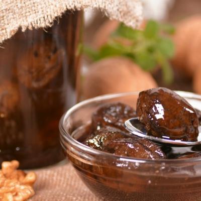 Dulceata de nuci verzi. Reteta de pe vremea bunicilor