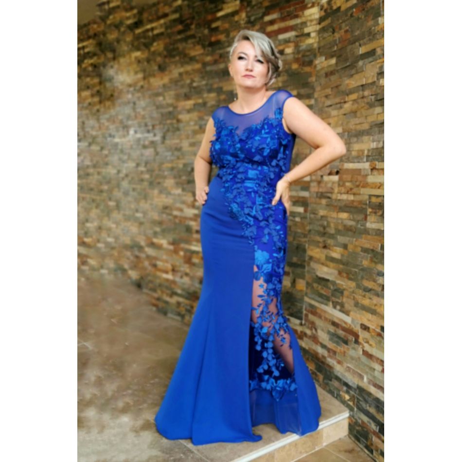 Rochii de nașă pentru nunțile anului 2023 