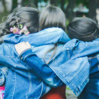 Mesaje de la multi ani pentru cea mai draga sora din lume