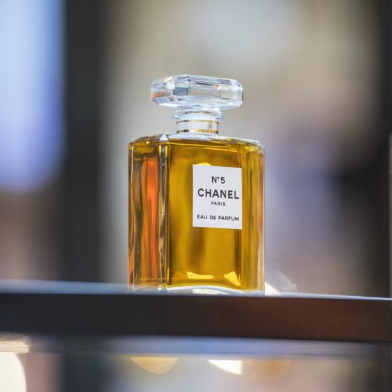 Cele mai cool parfumuri de firma din toate timpurile: vaneaza-le de Black Friday 2017!