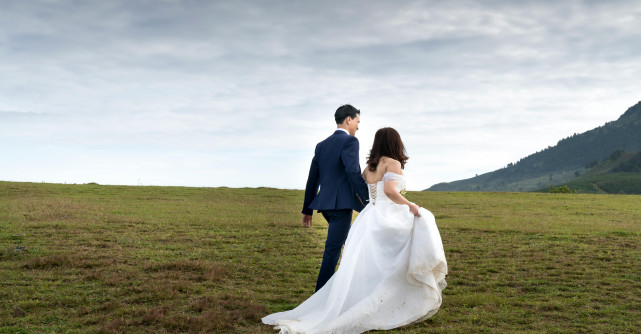 Trei bărbați din zodiac care nu divorțează (sau, mai bine spus, nu pleacă ușor dintr-o căsnicie)