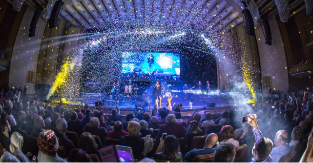 Vibe-ul românilor nu se poate exprima în cuvinte… Vă mulțumesc!!