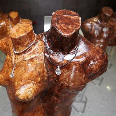 Zece lucruri pe care ar trebui să le știi despre salba din argint, bijuteria etnică sută la sută românească