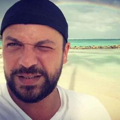 Augustin Viziru trăiește o altă viață de când s-a născut fetița lui, Maria. Uite ce bine îi stă actorului în rolul de tătic!