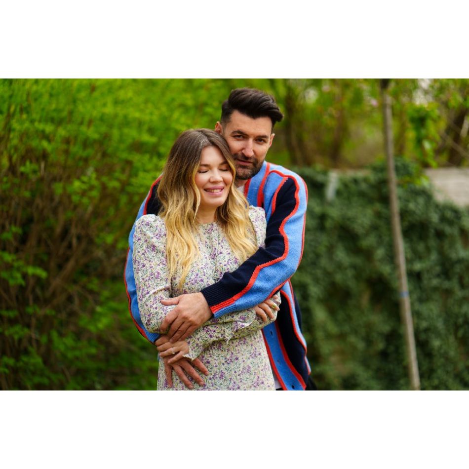 Pe aceeași bancă a mărturisirilor pe care au spus că vor deveni părinți, Smiley și Gina Pistol anunță că se căsătoresc 