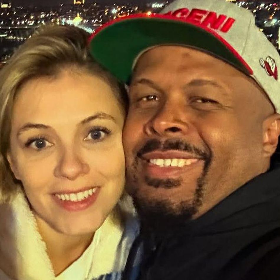 Gestul făcut de Cabral la Untold, imediat după divorț. Ce a făcut cu degetul de la verighetă?!