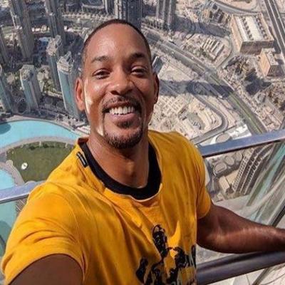 Will Smith l-a lovit peste față pe Chris Rock, după ce acesta i-a ironizat soția