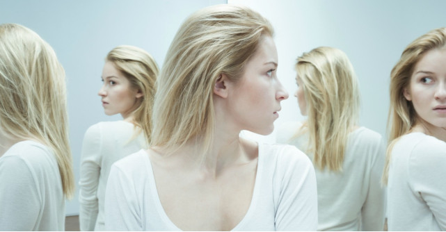 Schizofrenia, tulburarea psihica care iti provoaca halucinatii si iti distorsioneaza realitatea
