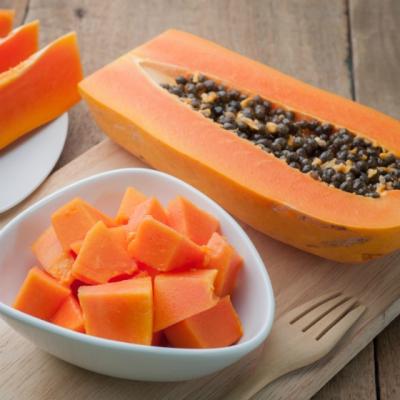 Ce este, de fapt, papaya, fructul misterios din supermarketuri