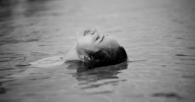 De ce te tot intorci in trecut cand stii ca meriti mai mult?