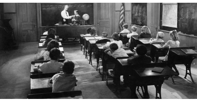  Un profesor si-a intrebat intrebat studentii daca exista Dumnezeu. Raspunsul lor?