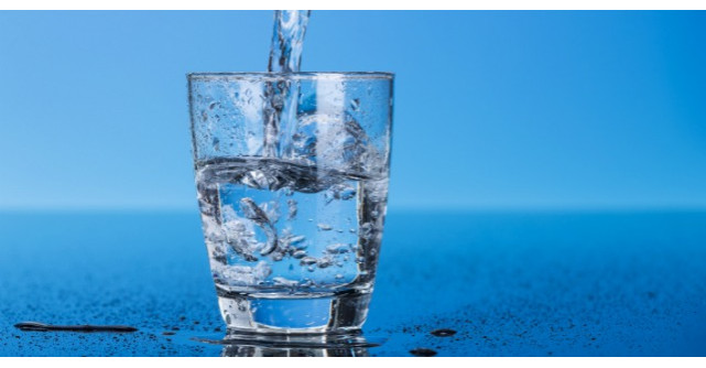 Ce se intampla daca bei doar apa timp de 30 de zile