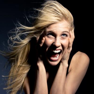 Fiica lui Whitney Houston, insarcinata cu fratele sau?