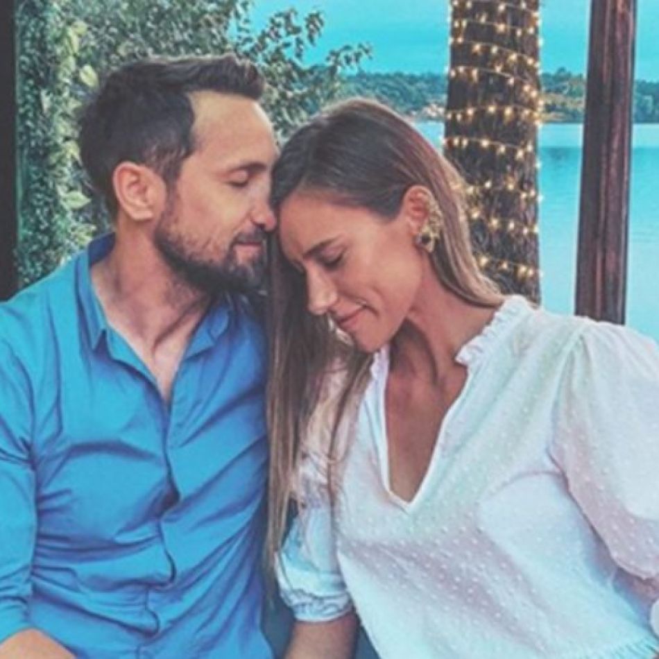Fotografie de colecție cu Dani Oțil, alături de mama și fratele său. Mesajul emoționant al prezentatorului tv