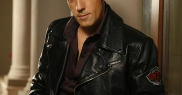 Stefan Banica lasa la pret ca sa-si vanda blocul