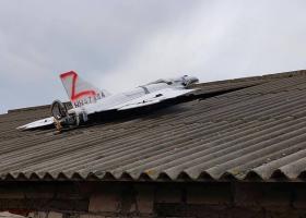 BREAKING NEWS! O dronă cu inscripția Z a căzut pe acoperișul unei case din Republica Moldova. Autoritățile au izolat zona