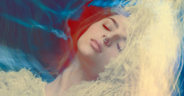 6 Moduri de a pune capat gandirii haotice din mintea ta