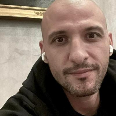 Ștefan Mandachi, imagine emoționantă cu doi refugiați ucraineni: Așa arată dragostea, fie că e război sau pace